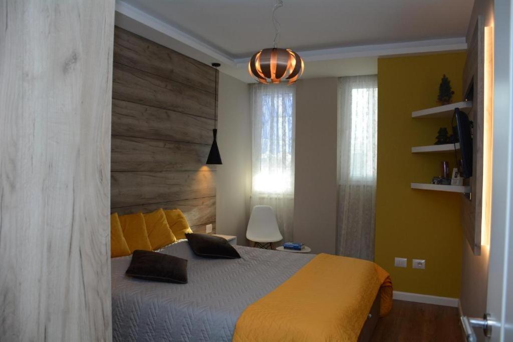 Central Comfy Apartment Tirana Exterior foto