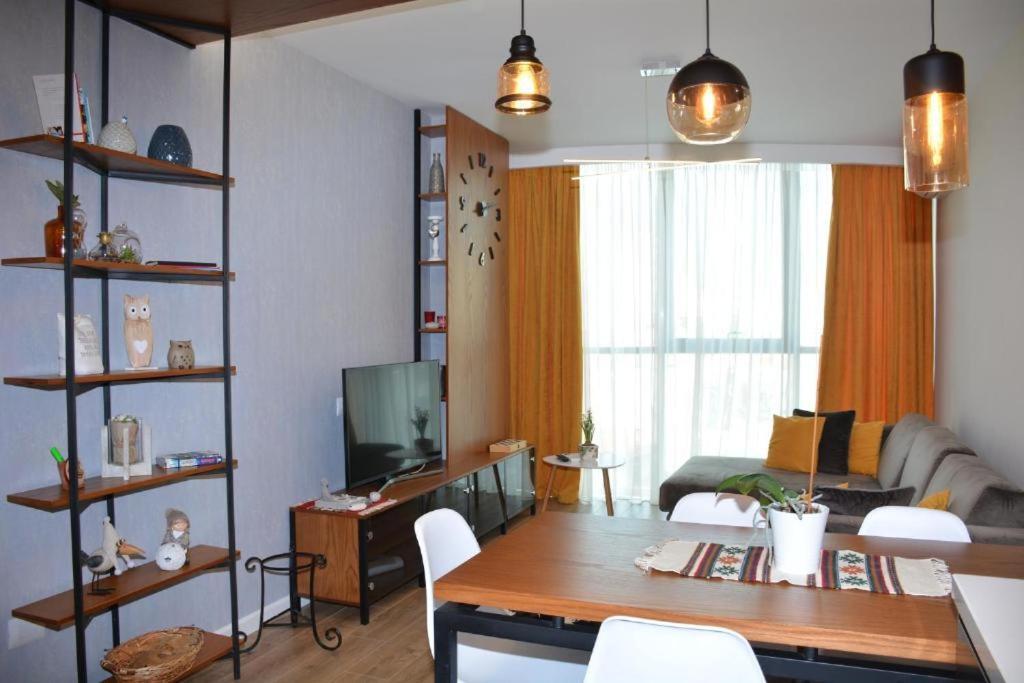 Central Comfy Apartment Tirana Exterior foto