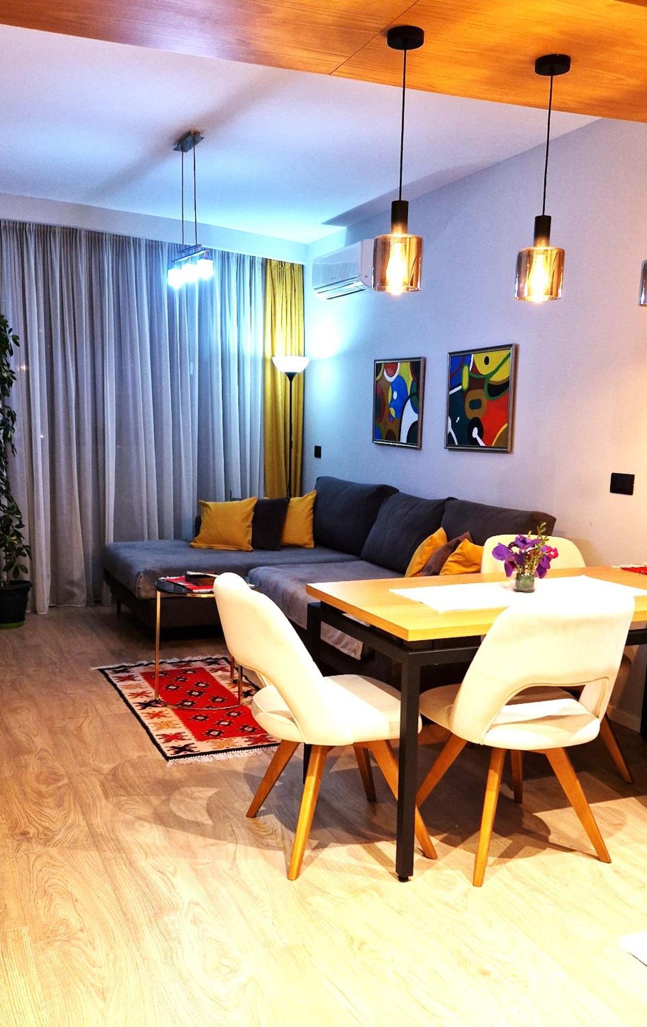 Central Comfy Apartment Tirana Exterior foto